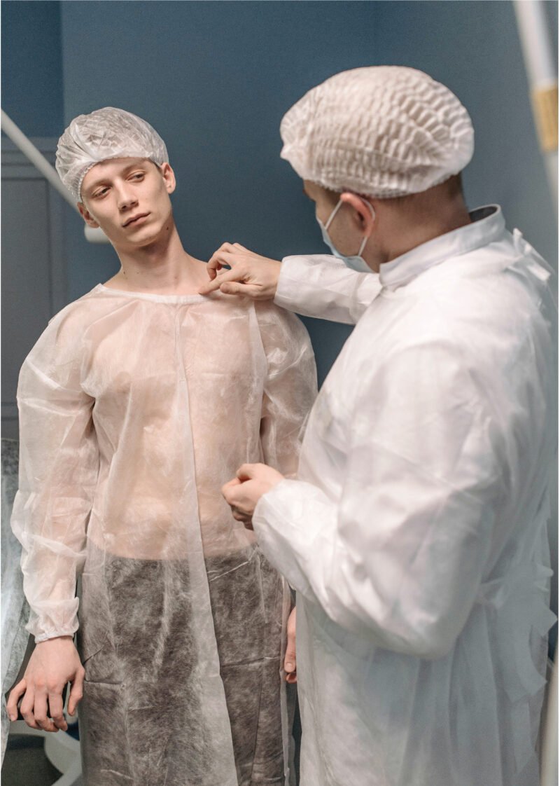 Disposable Gown - Image 4